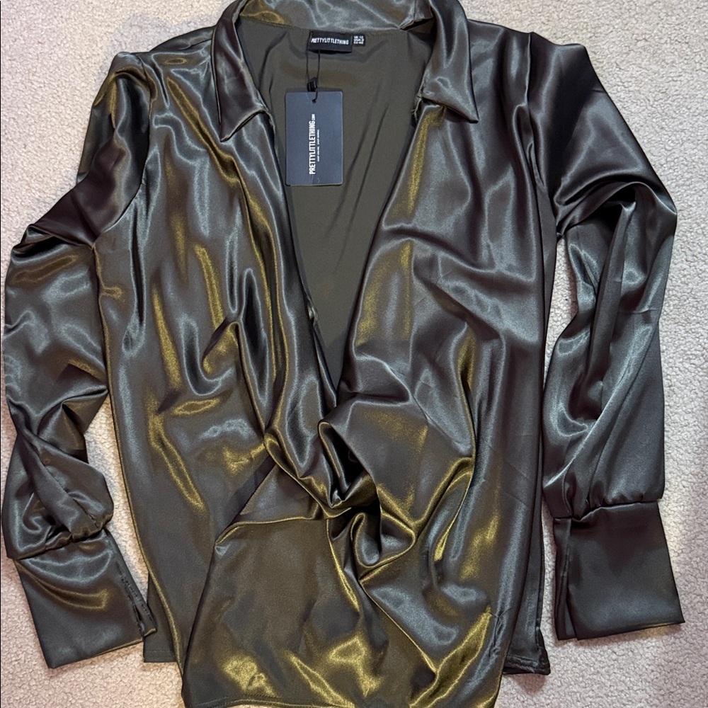 PrettyLittleThing Metallic Satin Blouse